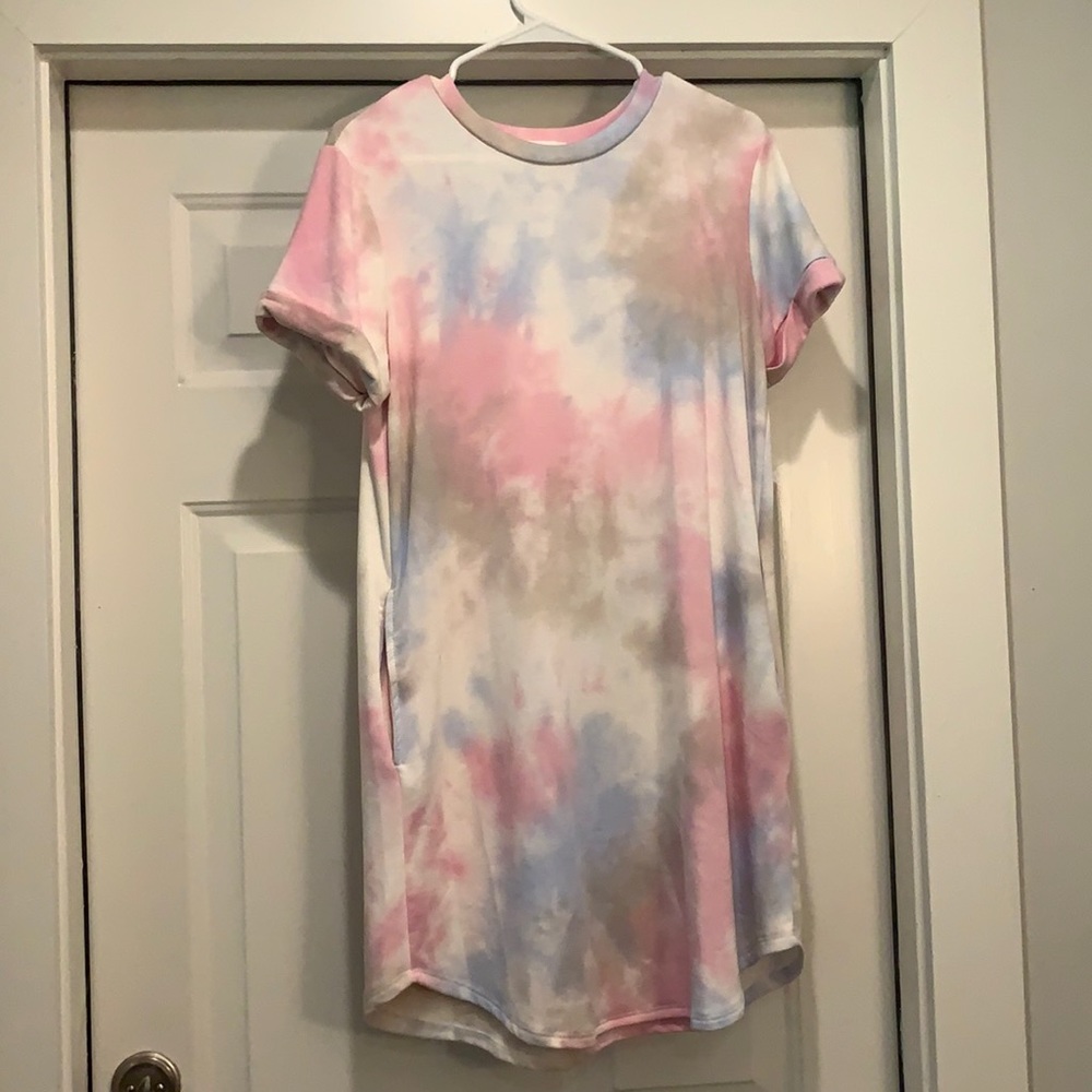 CHERISH tie die dress size M